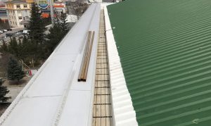 Çatı Dereleri,Saçakları ,Ve Oluklar da Kar-Buz Birikimini Engelleme Sistemi 